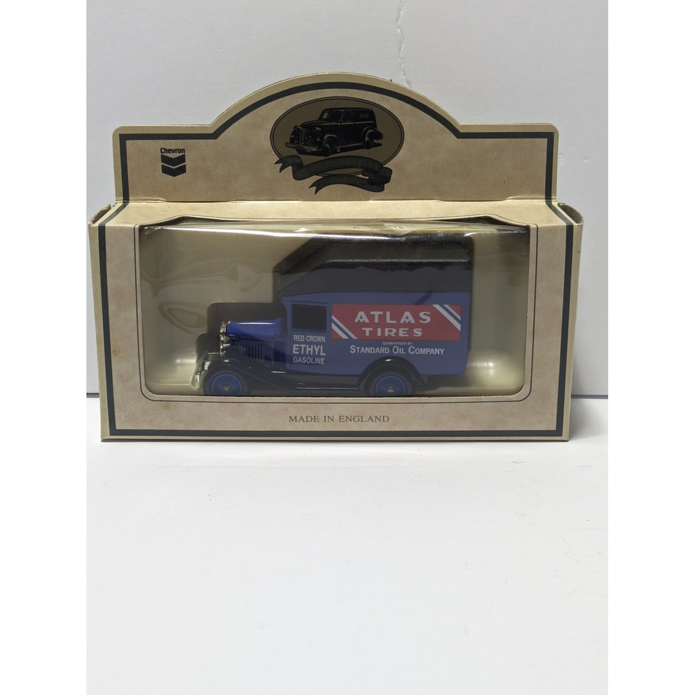 Lledo Chevron Vintage Atlas Tires Standard Oil Company Die-Cast Metal Truck